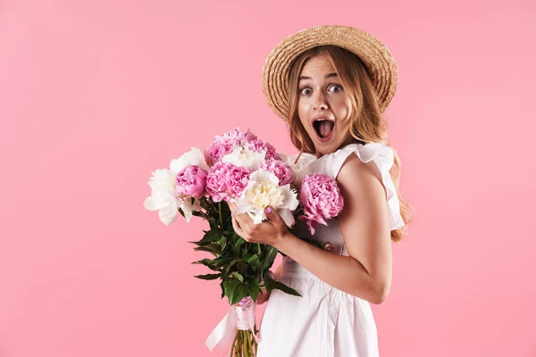 Beautiful young blonde girl wearing summer dress — Stock Photo, Image