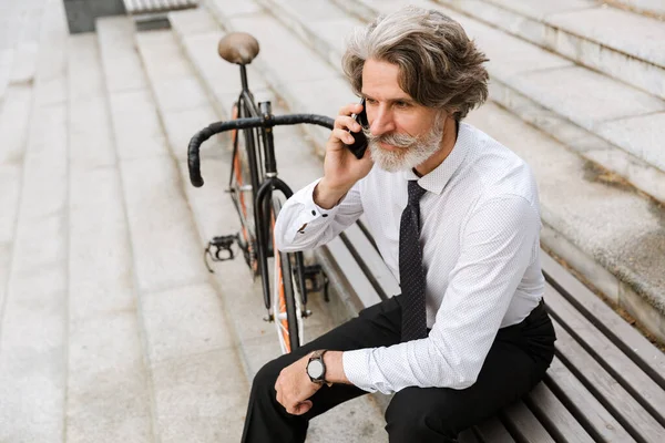 Handsome mature businessman in formalwear — Stock Photo, Image