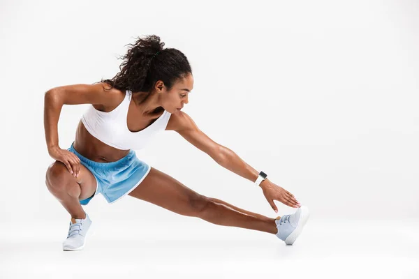 Attraente giovane donna sana fitness africano — Foto Stock