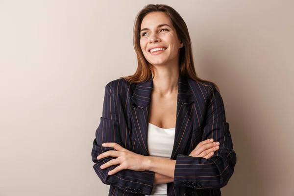 Foto Alegre Mujer Negocios Traje Formal Riendo Con Los Brazos —  Fotos de Stock