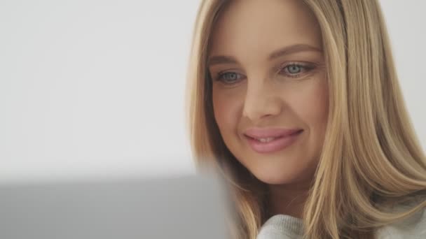 Close View Smiling Positive Young Woman Looking Her Laptop Computer — Stock Video