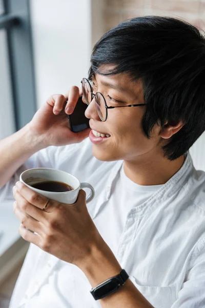 Bild Eines Hübschen Jungen Asiatischen Mannes Mit Brille Der Sein — Stockfoto