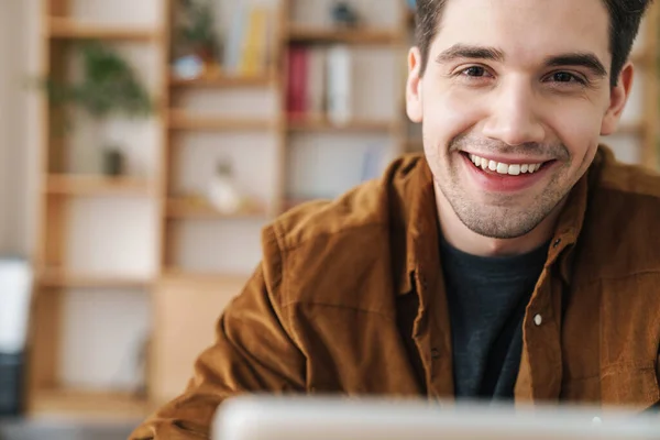 Image Closeup Handsome Happy Caucasian Man Smiling While Working Laptop — ストック写真