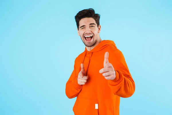 Imagen Joven Hombre Feliz Cerda Aislado Sobre Fondo Azul Pared — Foto de Stock