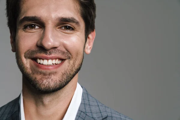 Foto Empresario Complacido Chaqueta Posando Sonriendo Ante Cámara Aislada Sobre —  Fotos de Stock