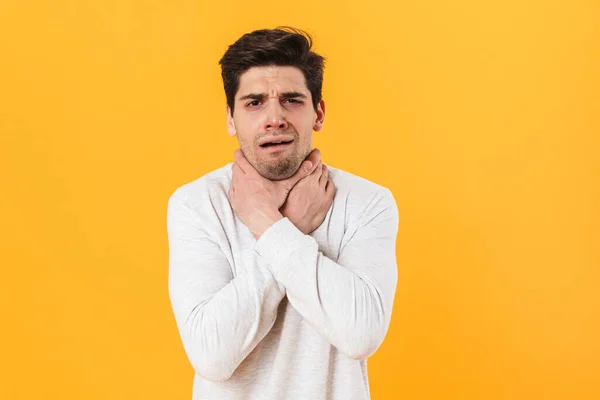 Foto Hombre Enfermo Infeliz Con Dolor Garganta Doloroso Cuello Conmovedor — Foto de Stock