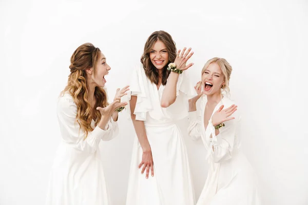 Photo Attractive Happy Bride Showing Her Wedding Ring Excited Bridesmaids — Stock Photo, Image