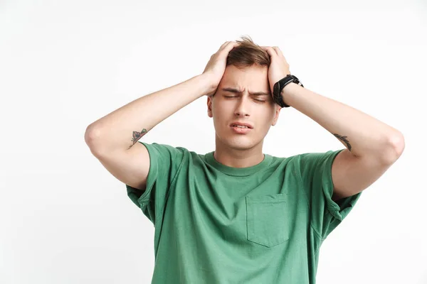 Bild Missnöjd Kaukasisk Man Grundläggande Shirt Stressas Och Tag Huvudet — Stockfoto