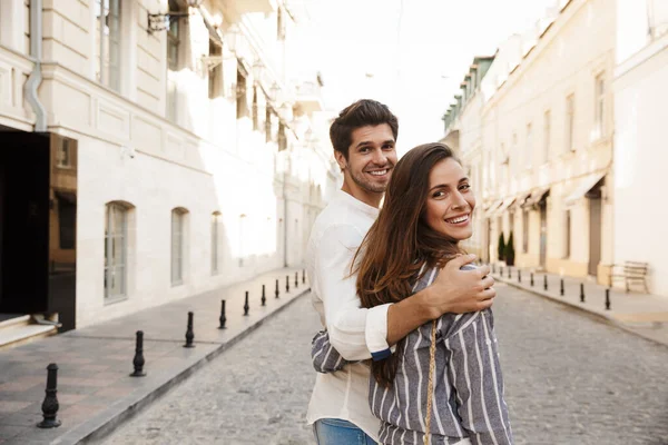 Happy Beautiful Couple Walking City Street Sunny Day — Stock Photo, Image