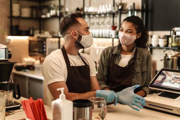 Propriétaires Cafés Avec Masques Faciaux Confinement Quarantaine Coronavirus Retour Concept — Photo