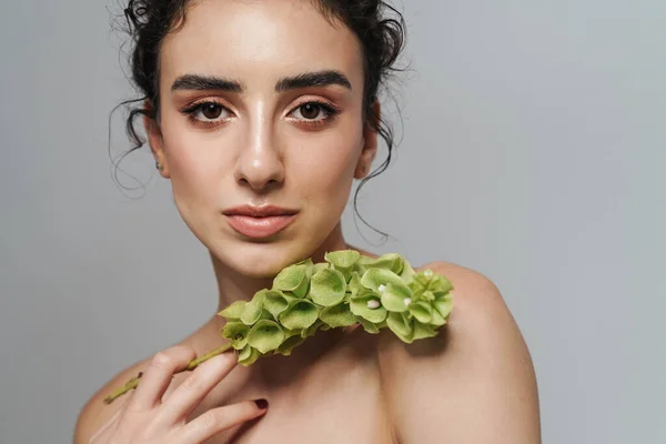 Image Charming Half Naked Woman Posing Green Flower Camera Isolated — Stock Photo, Image