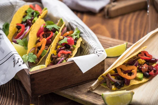 Otantik Meksika sokak gıda.