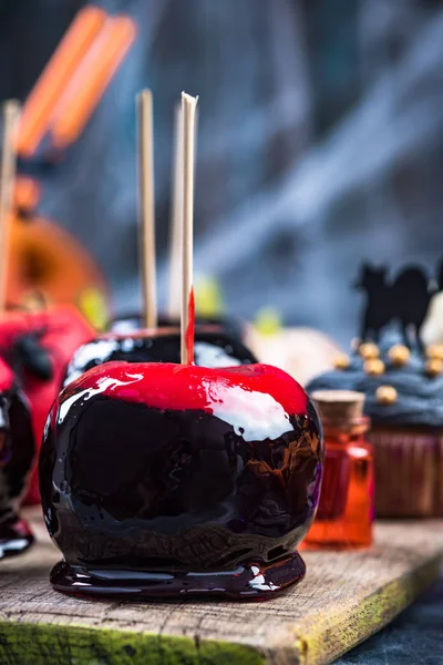 Tradycyjne Candy Apple Halloween Koncepcja — Zdjęcie stockowe
