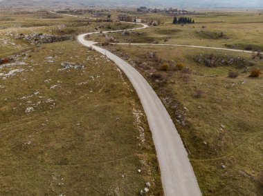 Manzara sonra Balkan çatışma, Bosna'da hayalet kasaba.