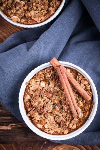 Healthy Dessert Baked Apple Crunch — Stock Photo, Image