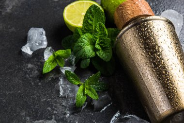 Ferahlatıcı kokteyl, barmen araçları