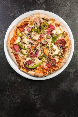 Taze İtalyan pizza, restoran menü şablonu