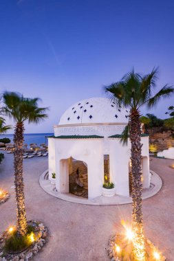 Kalithea Bahar Therme Gün Batımından Sonra Blue Hour Aydınlatılmış, Rh