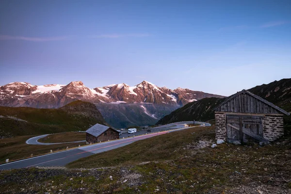 High Alpine Road at Grossglockner with Car Light Trials — стокове фото