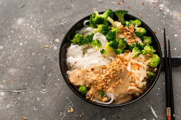 Ramen Ris Nudlar Med Grönsaker Och Nötter Ren Äta Recept — Stockfoto