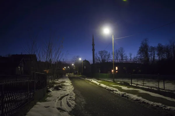 Köy gece kış sahne