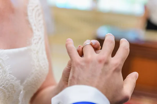 Novia Novio Con Anillos Boda — Foto de Stock