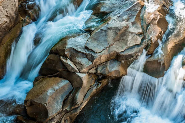 Rivière Rocheuse Entourée Eau Pour Tout Cadre — Photo