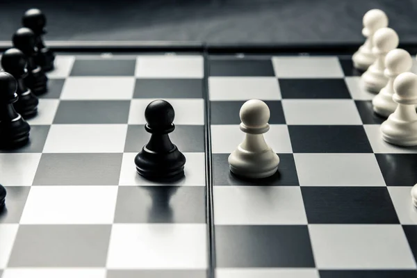 Chess Board Black White Chess Facing Each Other White Black — Stock Photo, Image