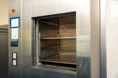 tıbbi ekipman, modern bir tıp kurumunda karmaşık aparat