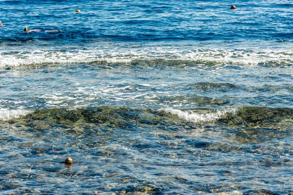 Blå havet vatten på hela ram — Stockfoto