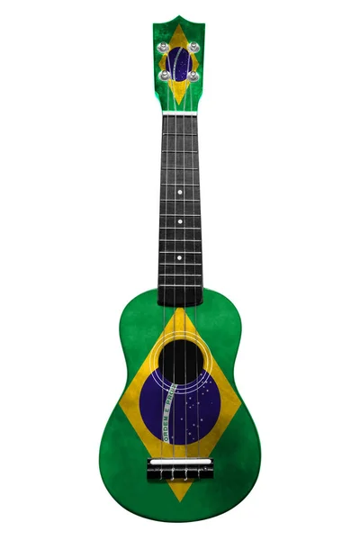 Гавайская национальная гитара, укулеле, с раскрашенным флагом Бразилии, на белом изолированном фоне, как символ народного искусства или национальной песни . — стоковое фото