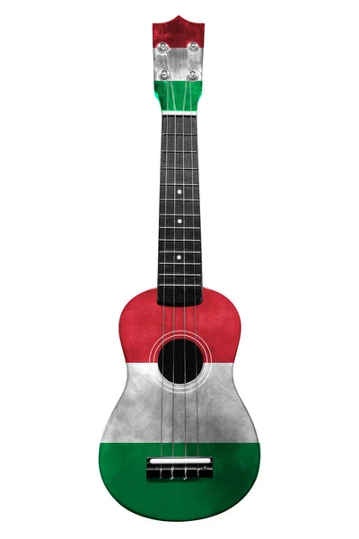 Guitarra nacional hawaiana, ukelele, con una bandera de Italia pintada, sobre un fondo blanco aislado, como símbolo del arte popular o una canción nacional . —  Fotos de Stock