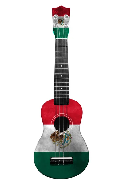 Hawaiianische Nationalgitarre, Ukulele, mit bemalter mexikanischer Flagge, auf weißem Hintergrund, als Symbol der Volkskunst oder als Nationallied. — Stockfoto