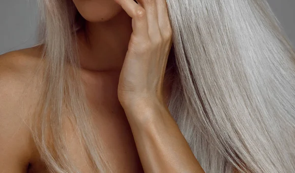 Blondynka Pięknych Włosów Skóry Pielęgnacja Zdrowe Portret Kobiety — Zdjęcie stockowe