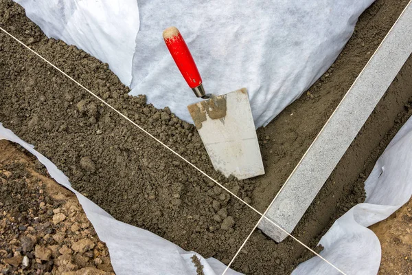 Instelling Rand Beperkingen Kopen Grens Curb Stenen Aanbrengend Aarde Vochtige — Stockfoto