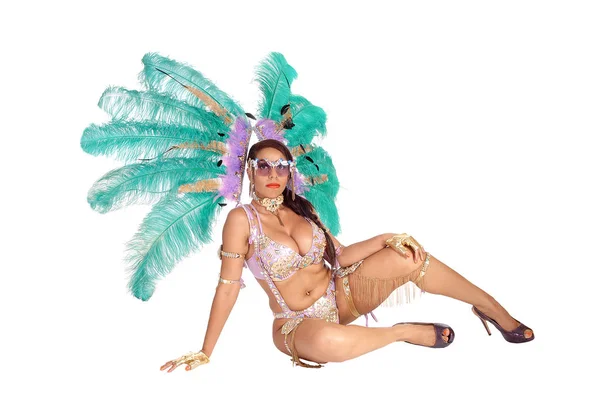 Hermosa Mujer Sentada Colorido Disfraz Carnaval Sujetador Pantalón —  Fotos de Stock