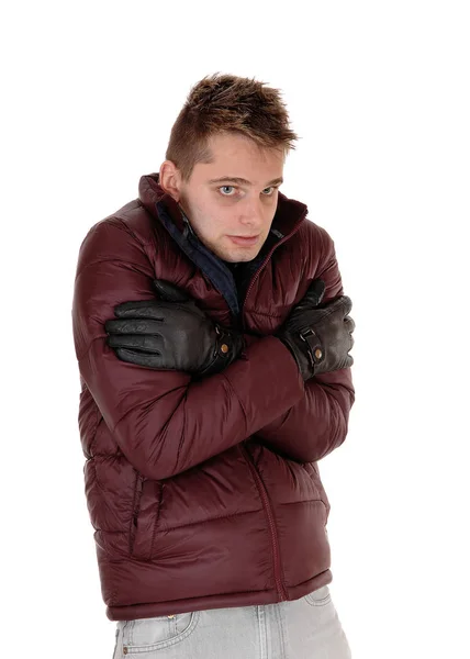 Joven Guapo Pie Con Una Chaqueta Color Burdeos Con Mano — Foto de Stock