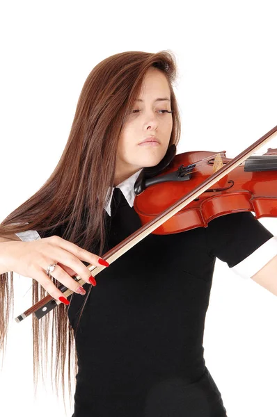 Uma mulher tocando violino em uma imagem de perto — Fotografia de Stock
