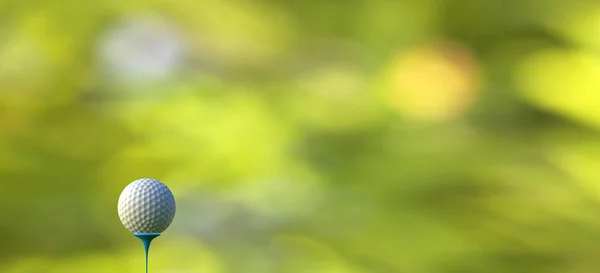Рендеринг Мяча Гольфа Над Размытым Зеленым — стоковое фото