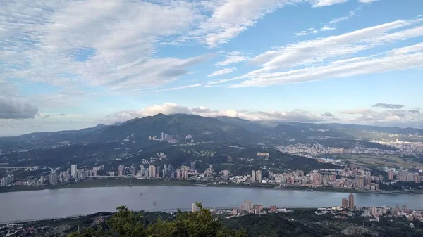 Pico Guanyin Caras Durões Bela Montanha Rio Vista Taiwan — Fotografia de Stock