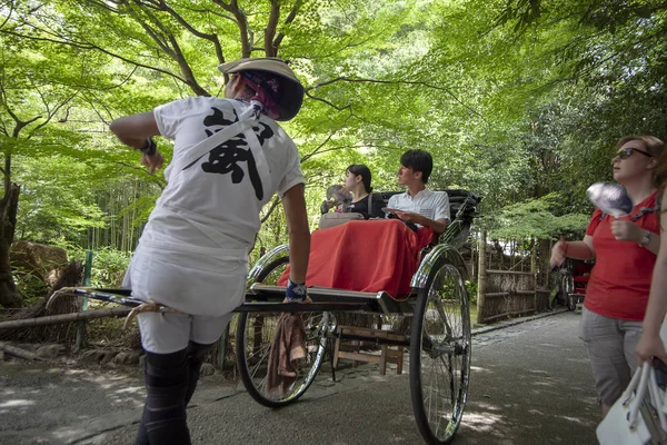 Hokkaido Japón Ago 2015 Jinrikisha Rickshaw Japonés Conducido Por Conductor —  Fotos de Stock