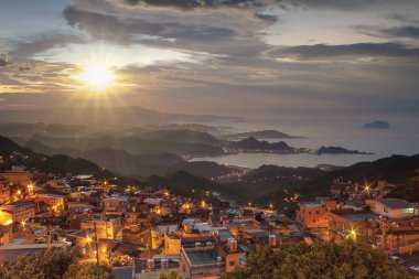 Ziyaret Jiufen gece görünümü, insanlar Jiufen eski şehir'Ruifang bölgesi yeni Taipei şehrinde bulunan mirası