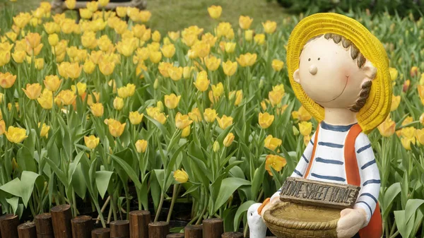 Taipei Shilin resmi konutu, Tayvan - 21 Şubat 2019: 2019 Shilin resmi ikamet lale sergisi, Taipei, Tayvan