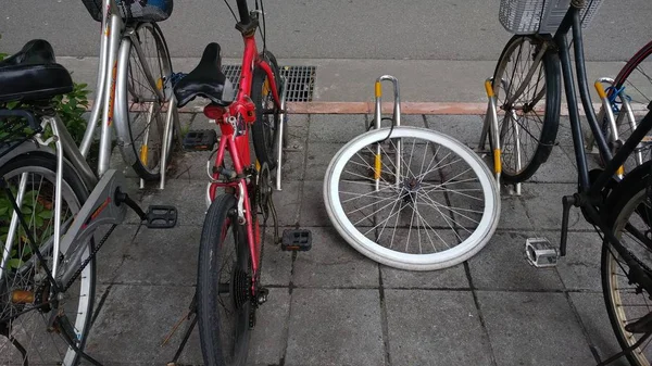 Das Fahrrad, das nur die Felge gestohlen wurde, taiwan — Stockfoto