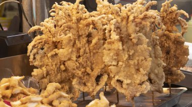 Kızarmış kalamar veya Tayvan Danshui Nehri 'nde Squid Fried