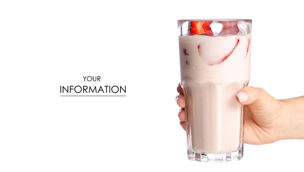 Verre de yogourt aux fraises milkshake dans le modèle de la main — Photo