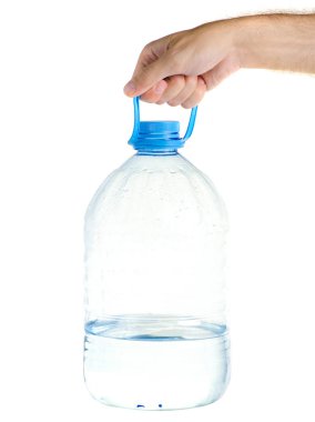 Bir elinde su şişesi