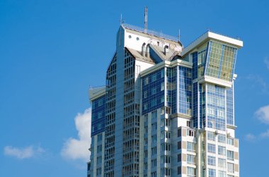 Yüksek katlı ev modern