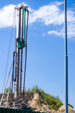 Bir sondaj Kulesi İnşaatı