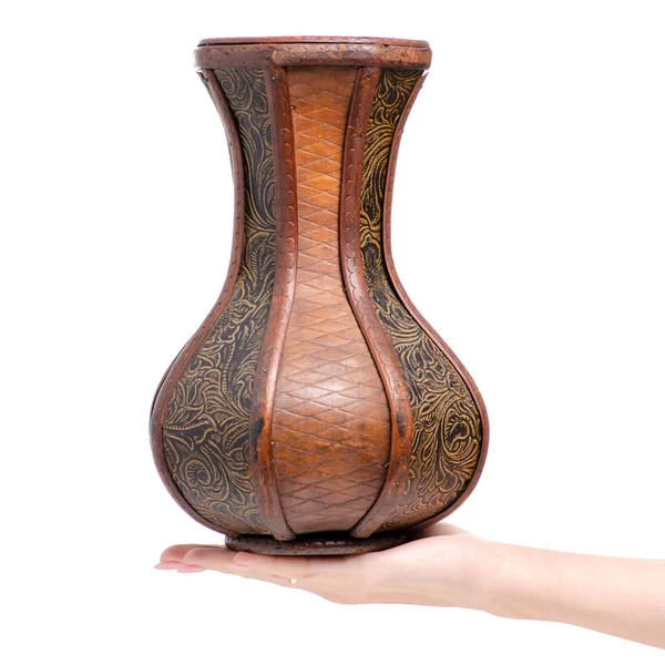 Vaso de madeira na mão — Fotografia de Stock
